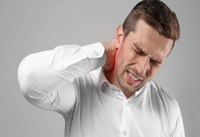 تفاوت اسپاسم عضلانی گردن با دیسک گردن